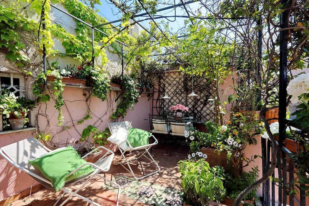 Spectacular Luxury Flat In Trastevere Рим Экстерьер фото